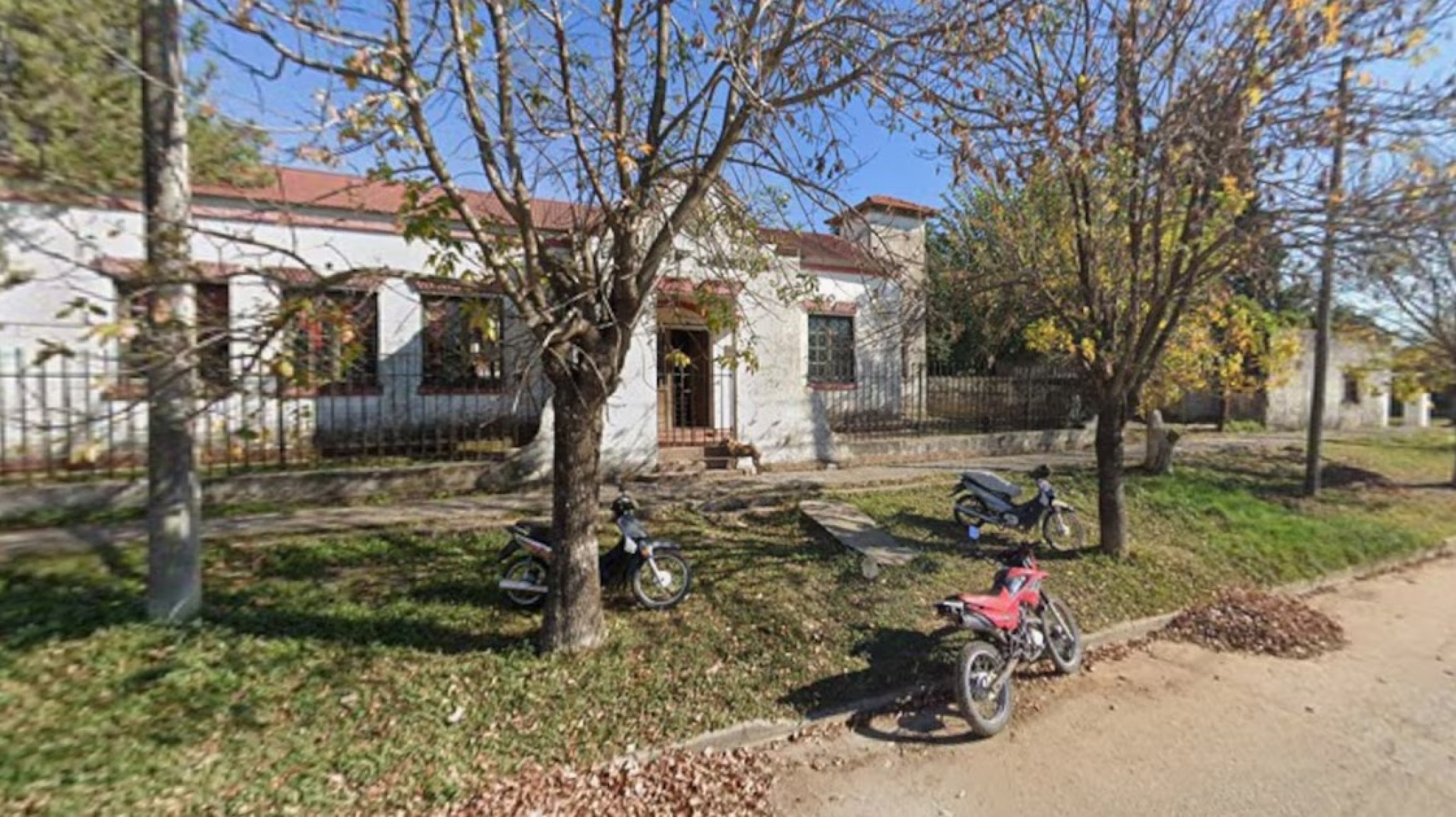 Un alumno de 13 años llevó un arma casera a la escuela y activaron el protocolo