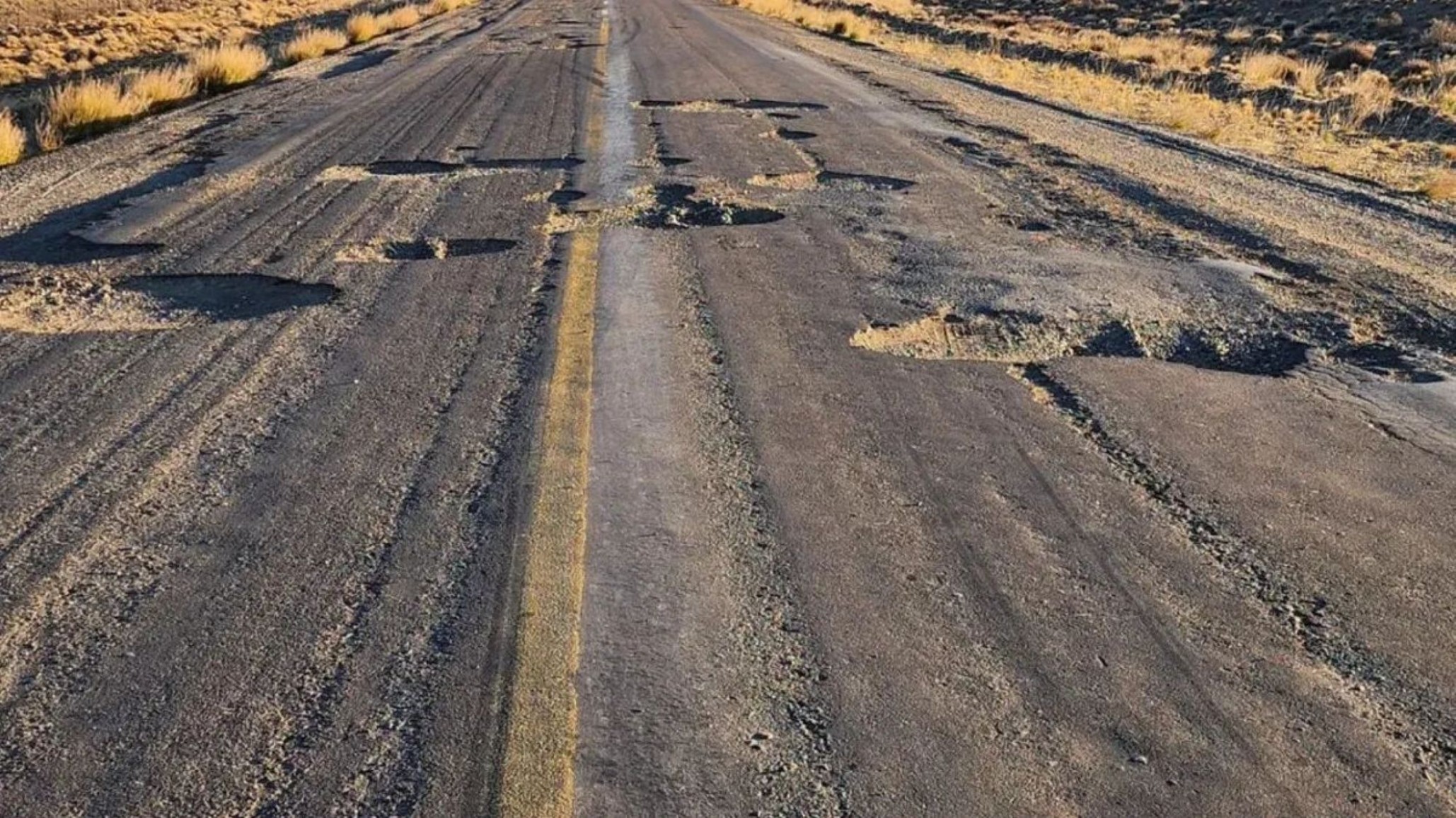 Luque junto a diputados de Unión por la Patria reclamó a Nación que libere los fondos de mantenimiento para las rutas nacionales que se recauda en el impuesto a los combustibles