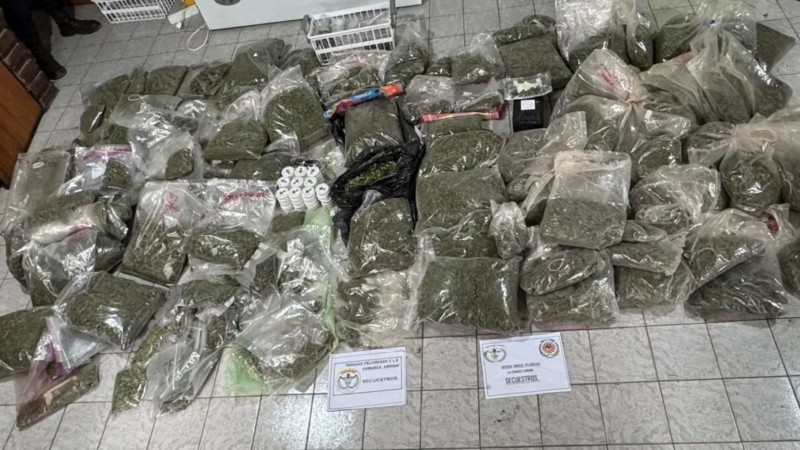 Golpe al narcomenudeo en Chubut: desbaratan una red familiar que operaba con delivery de drogas