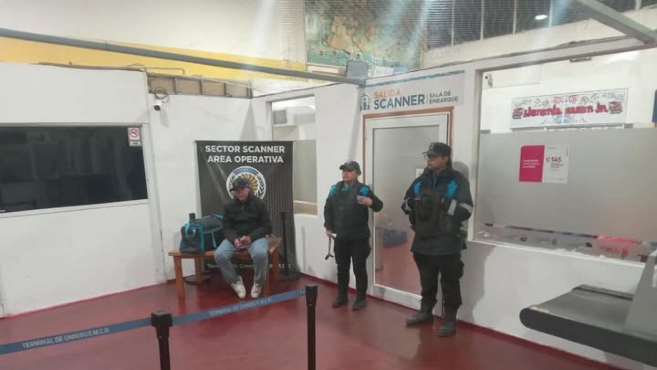 Detuvieron a un joven buscado por la Justicia en la terminal de Comodoro