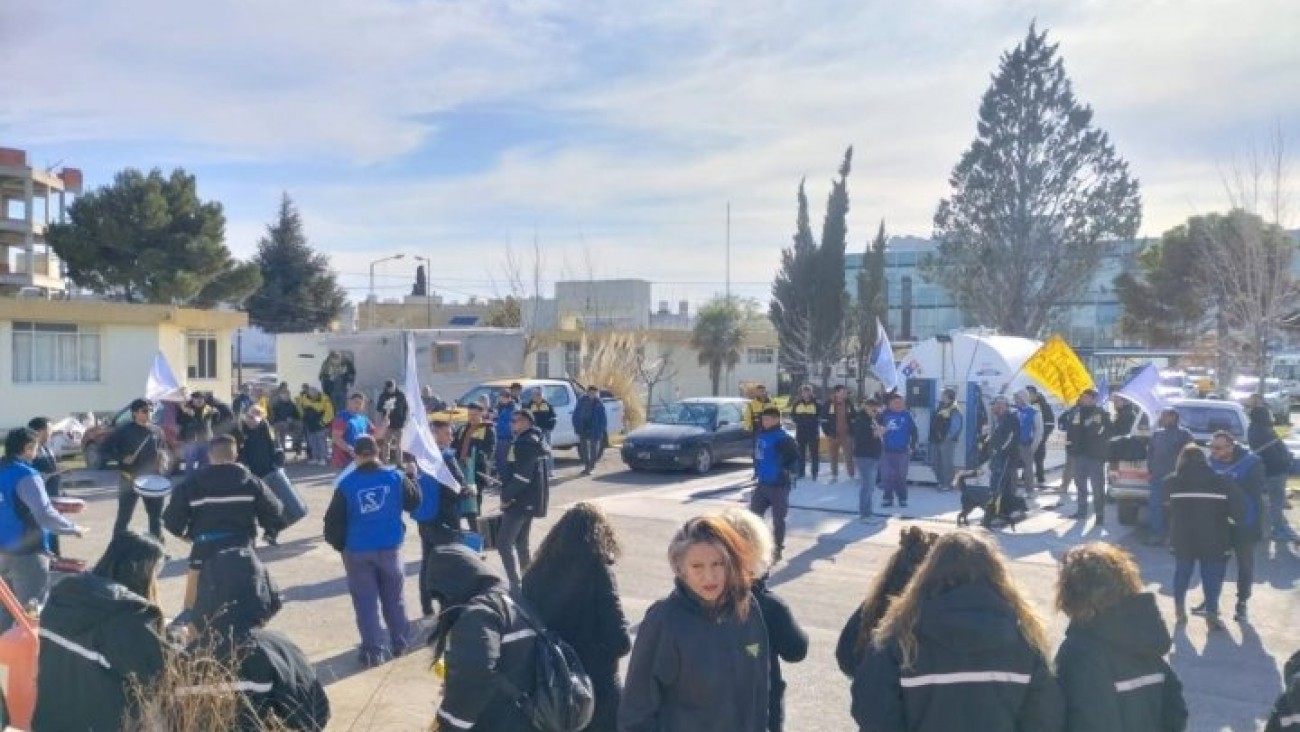 "Es probable un paro el lunes": Vialidad Provincial inició retención de servicios por reclamo salarial