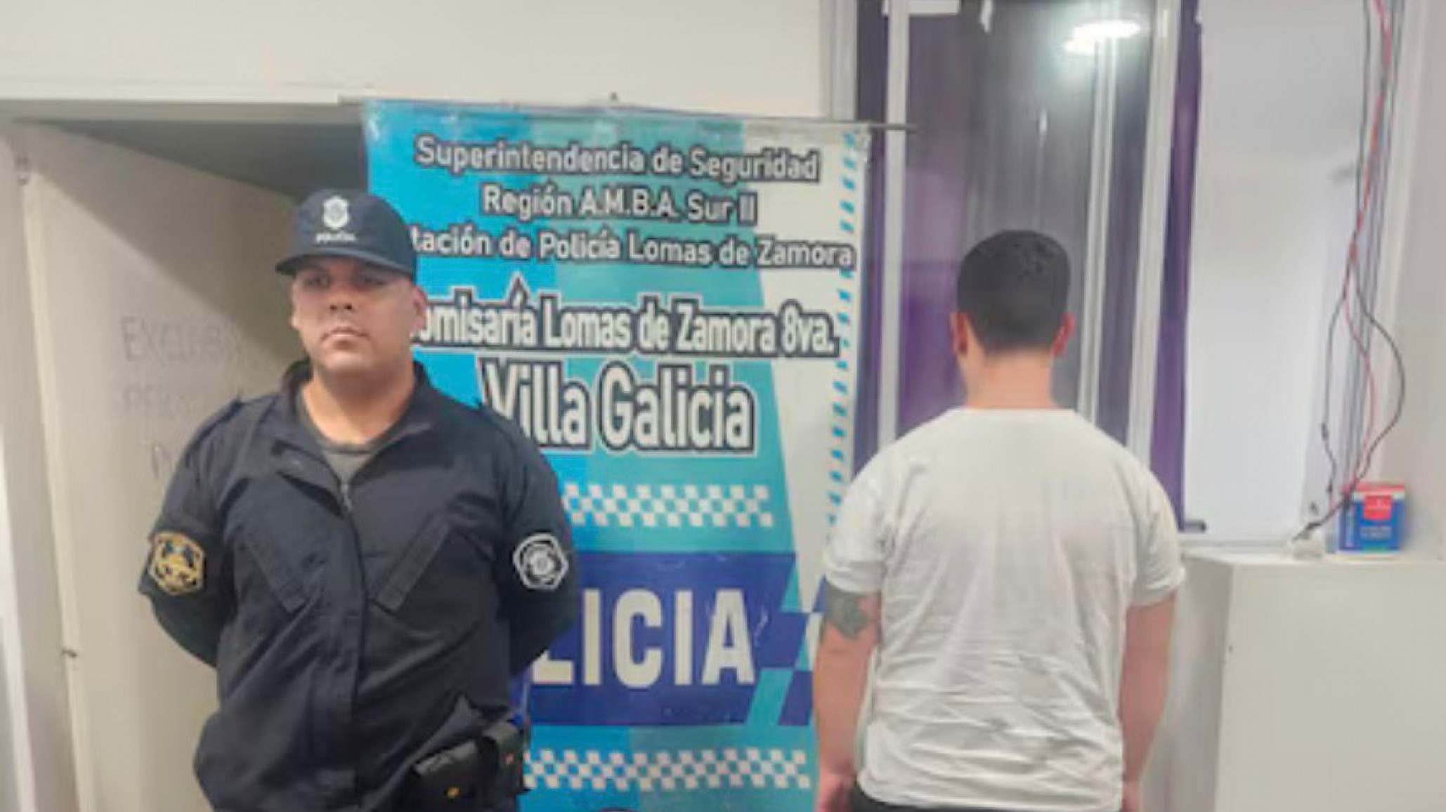 Detuvieron a un policía acusado de golpear y encerrar a su pareja en Temperley