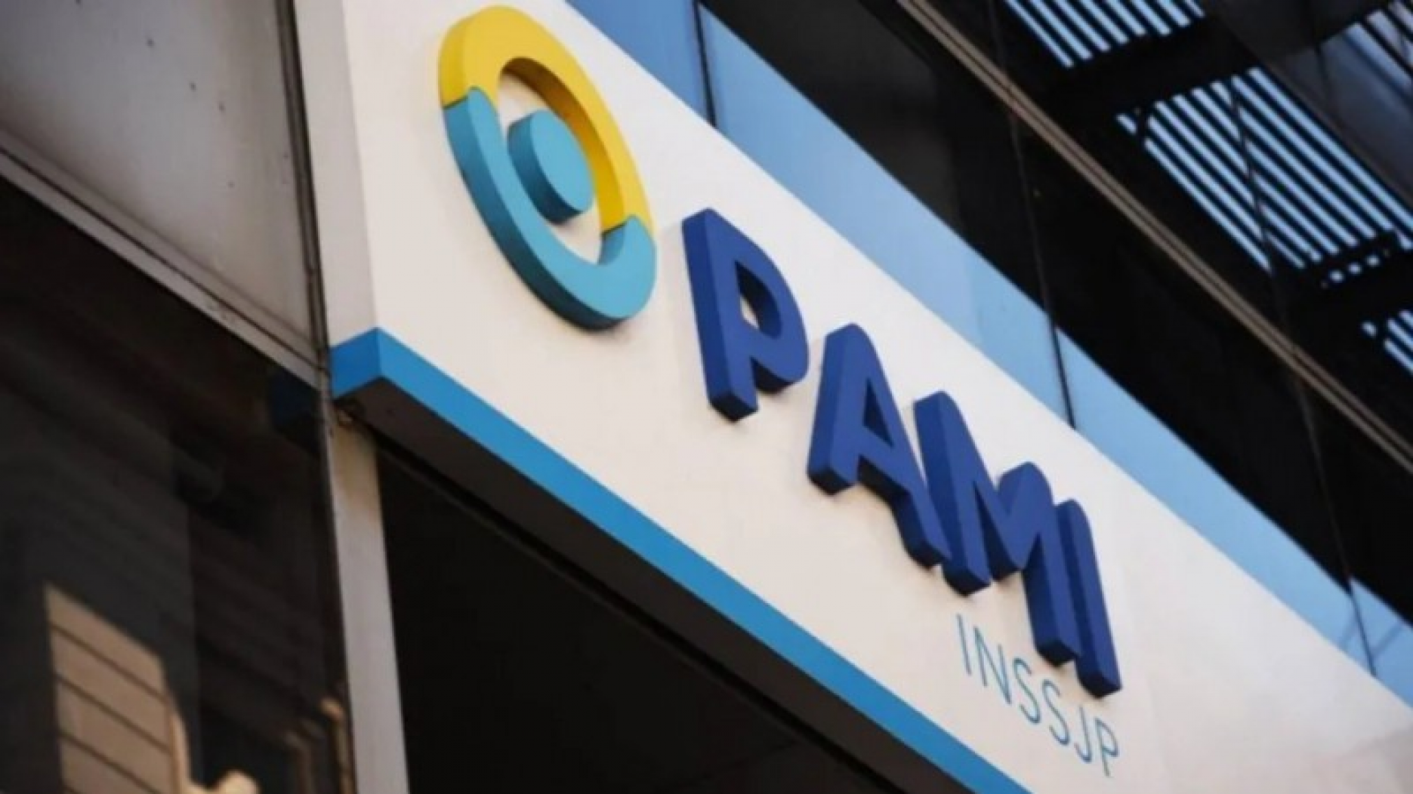 "Se van a quedar sin médicos": profesionales de la salud denuncian una crisis por los bajos pagos de PAMI