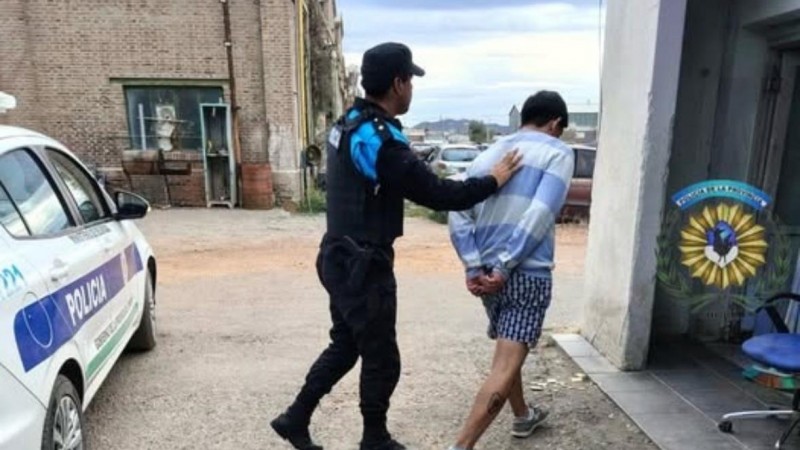 Detuvieron a un hombre con pedido de captura en Km 8