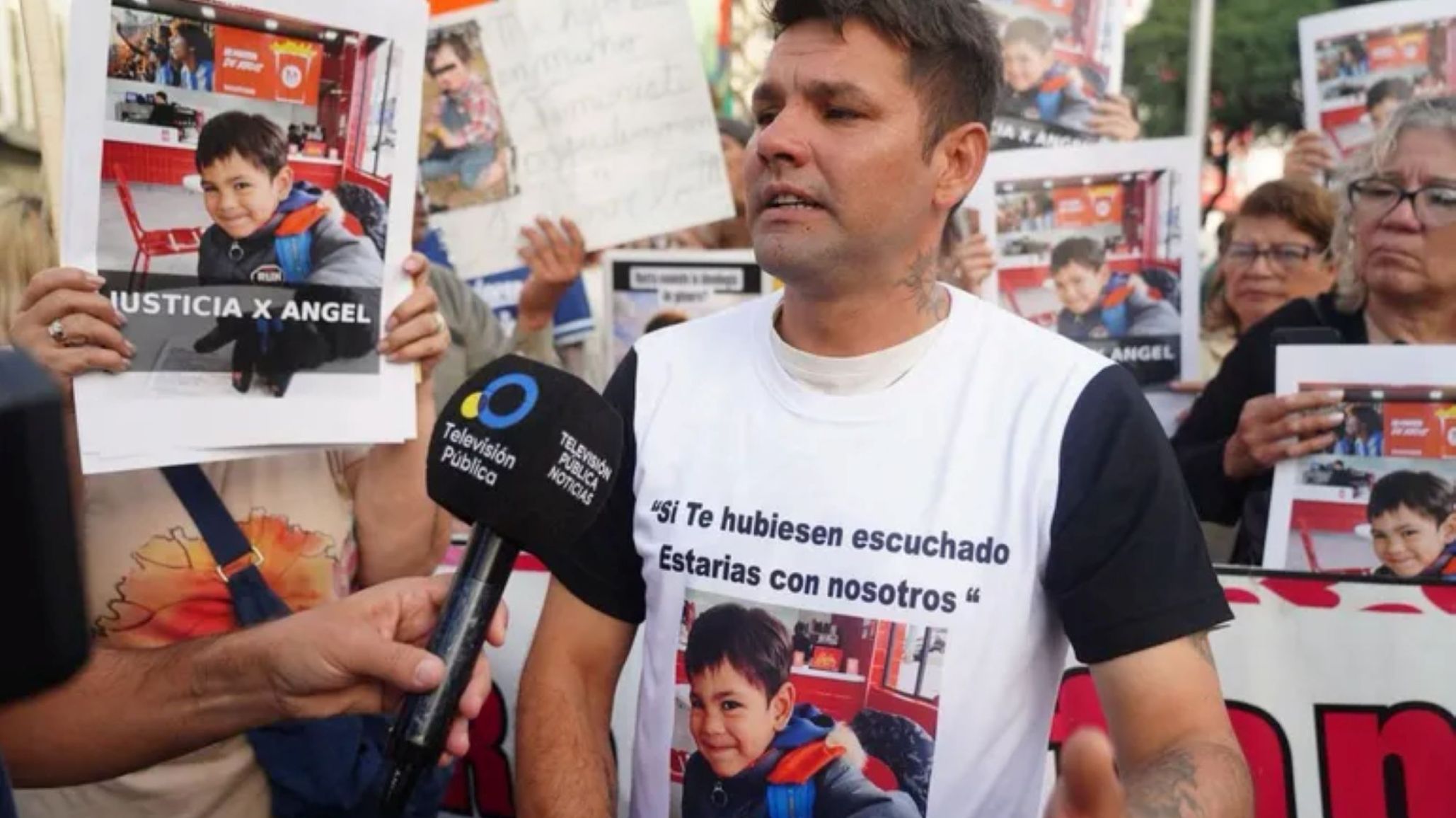 "Tienen que pagar todos": el padre de Ángel López habló en el Obelisco y reclamó justicia