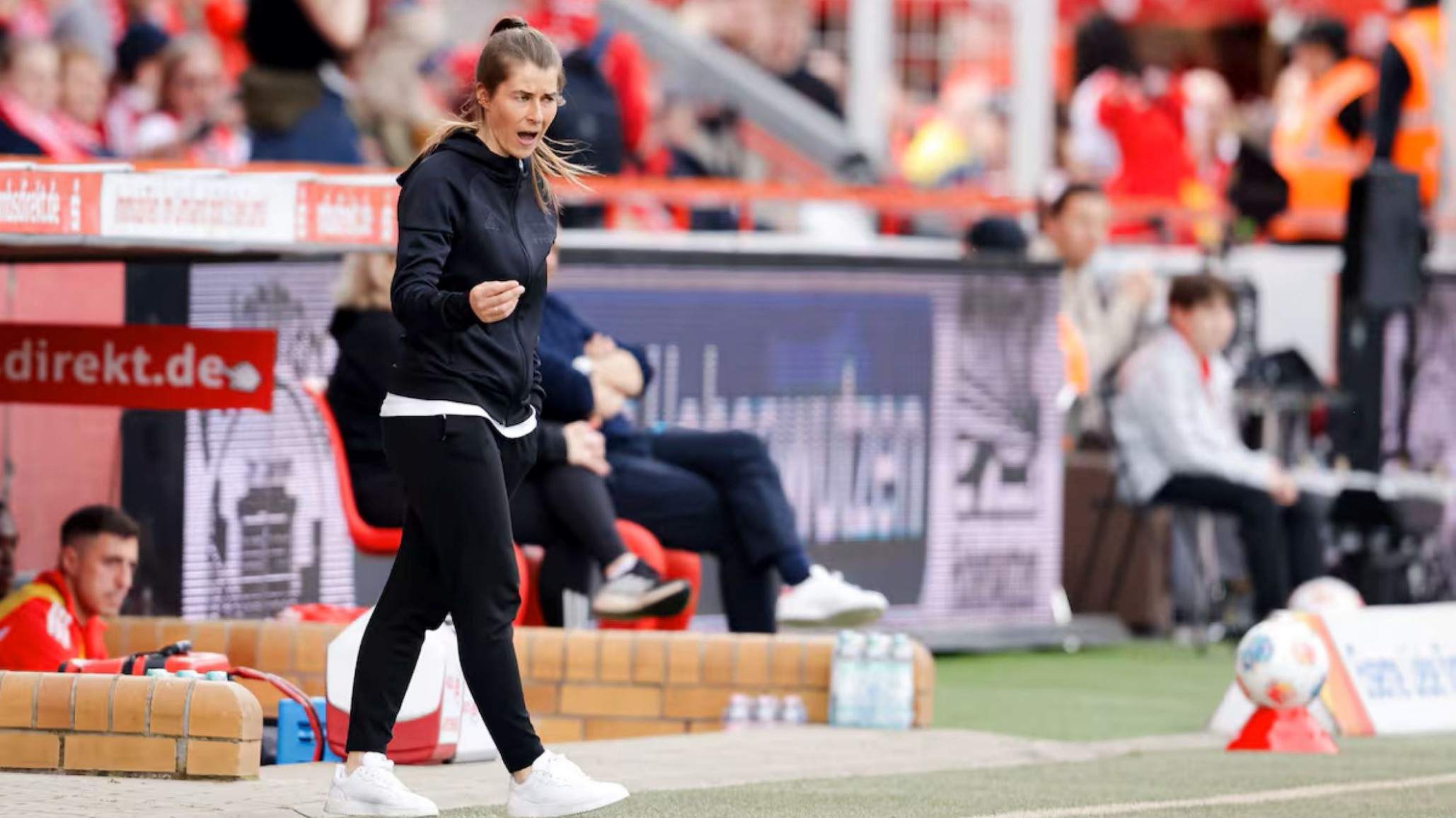 Histórico en Europa: una mujer dirigió por primera vez a un equipo de Primera División