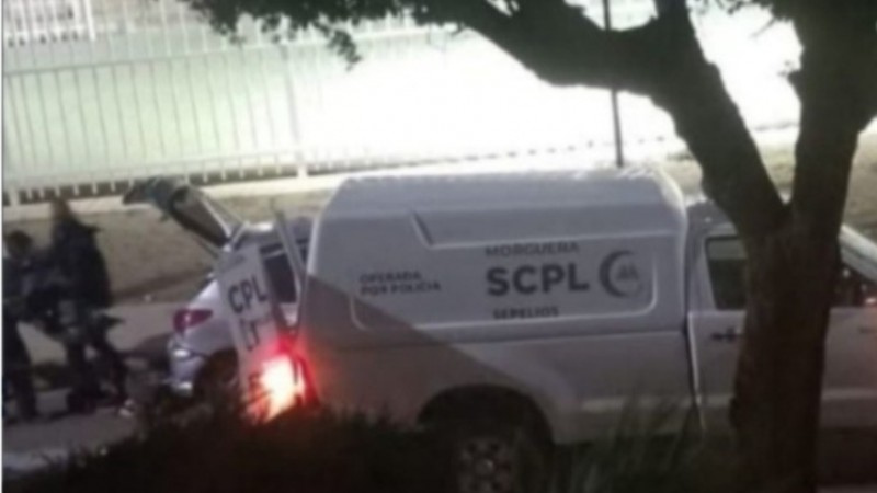 Comodoro: asesinaron a dos personas frente al natatorio Pueyrredón