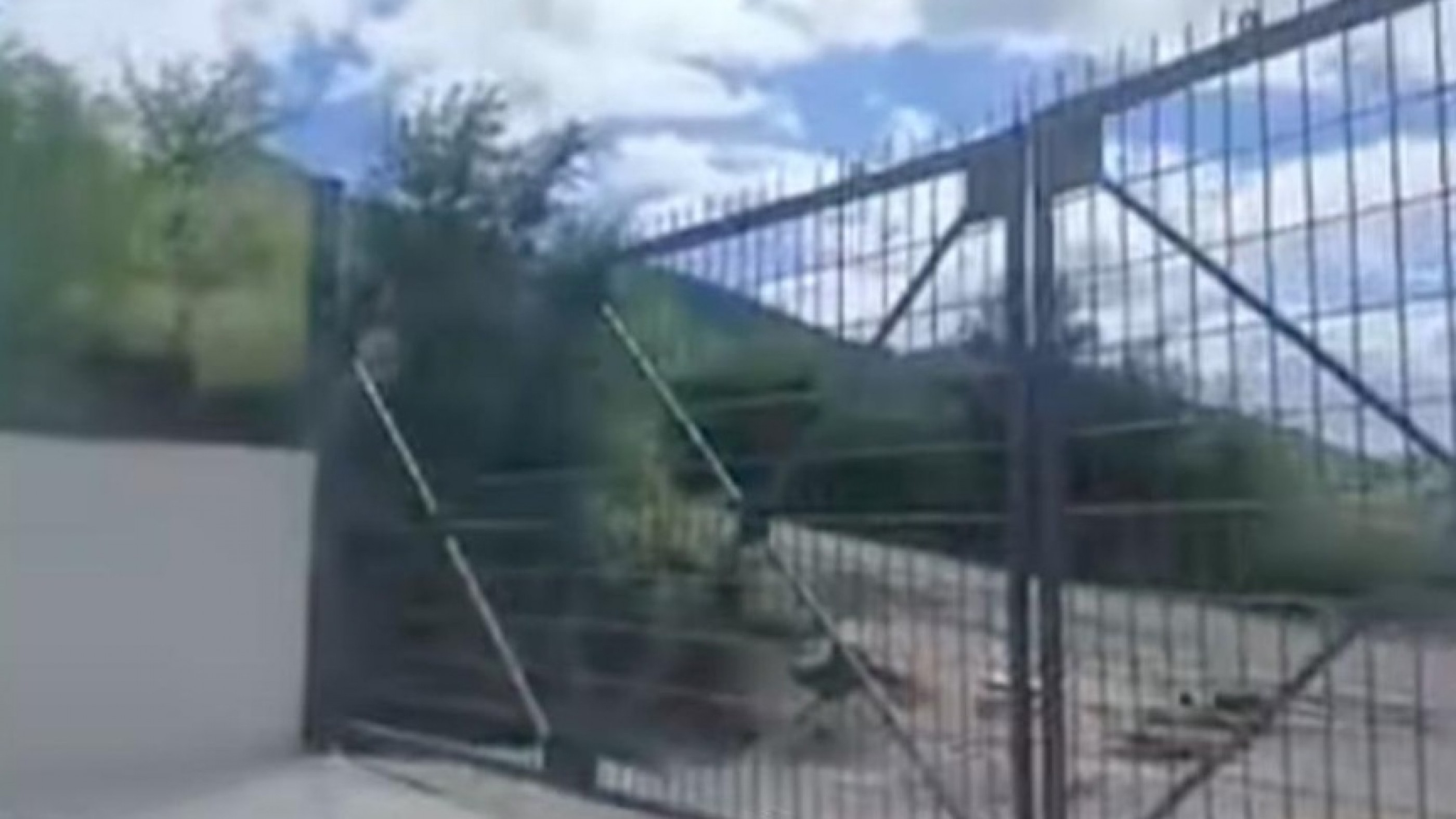 Villa Allende: Denuncian a una minera por bloquear el acceso a un arroyo