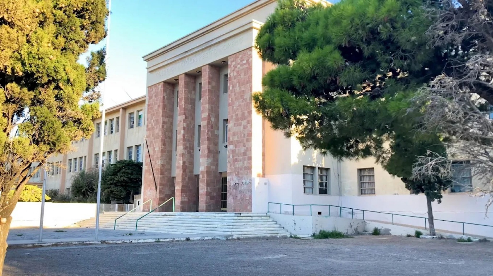 Activaron protocolo por amenaza de tiroteo en el Perito Moreno tras una inscripción en un baño