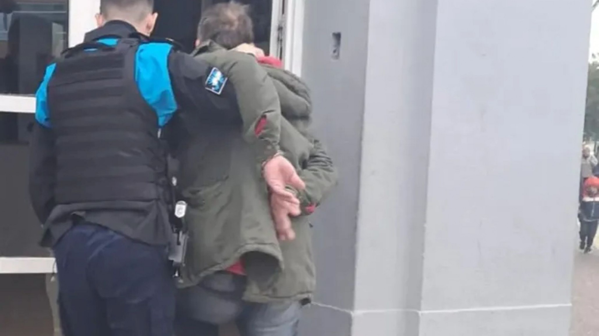 Comodoro Rivadavia: demoraron a un hombre armado con un cuchillo en pleno centro