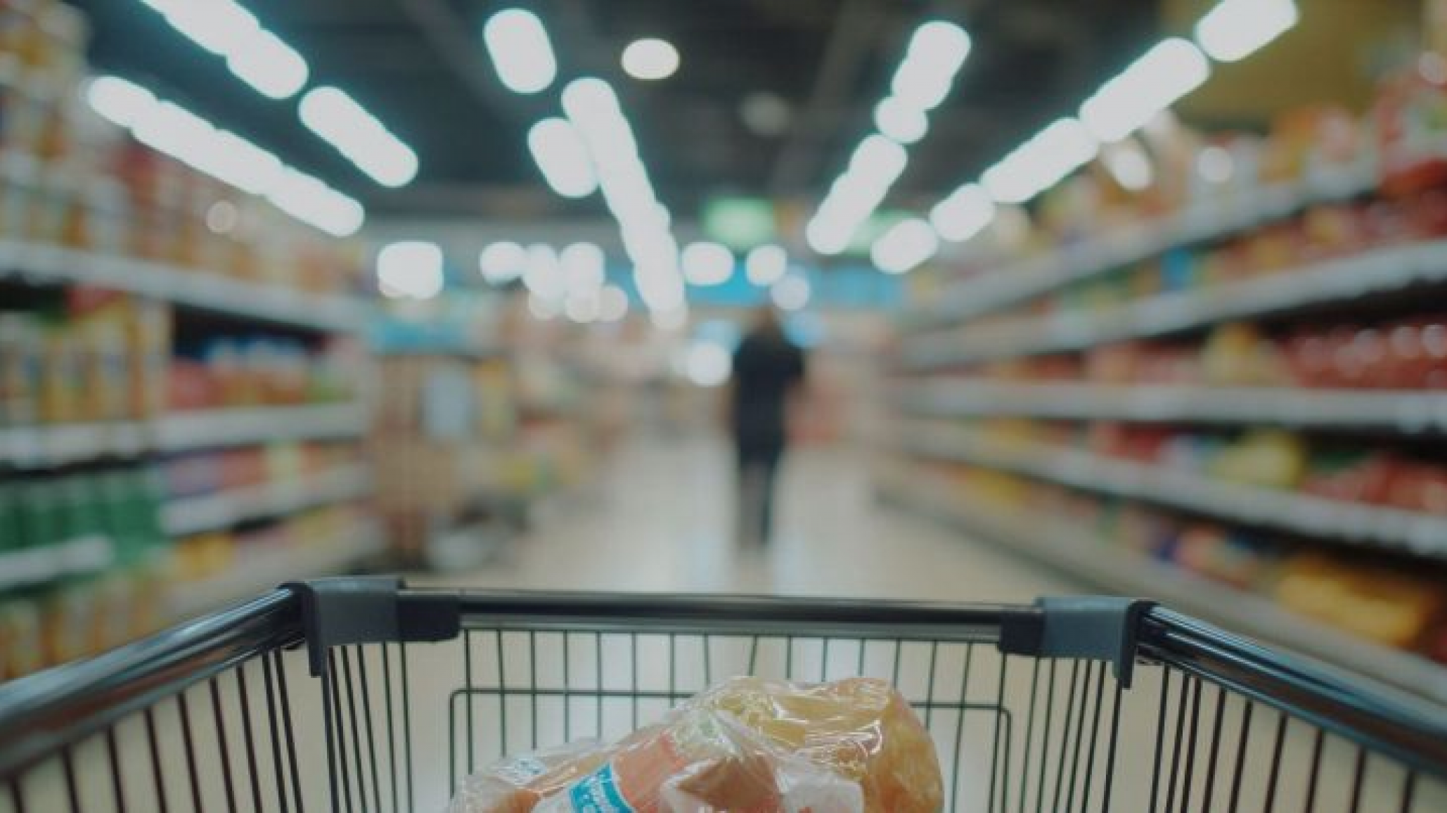 El consumo masivo cayó 5,1% en marzo y suma tres meses consecutivos en baja