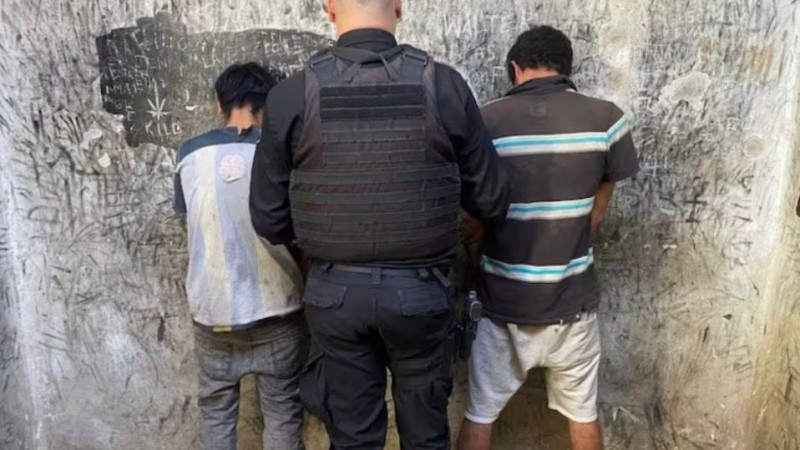 Brutal entradera en Rosario: atacaron a machetazos a un hombre y le cortaron un dedo