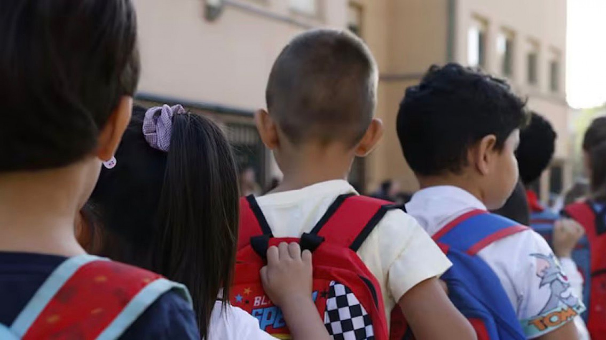 España: detuvieron a una maestra acusada de maltratar a niños en un jardín