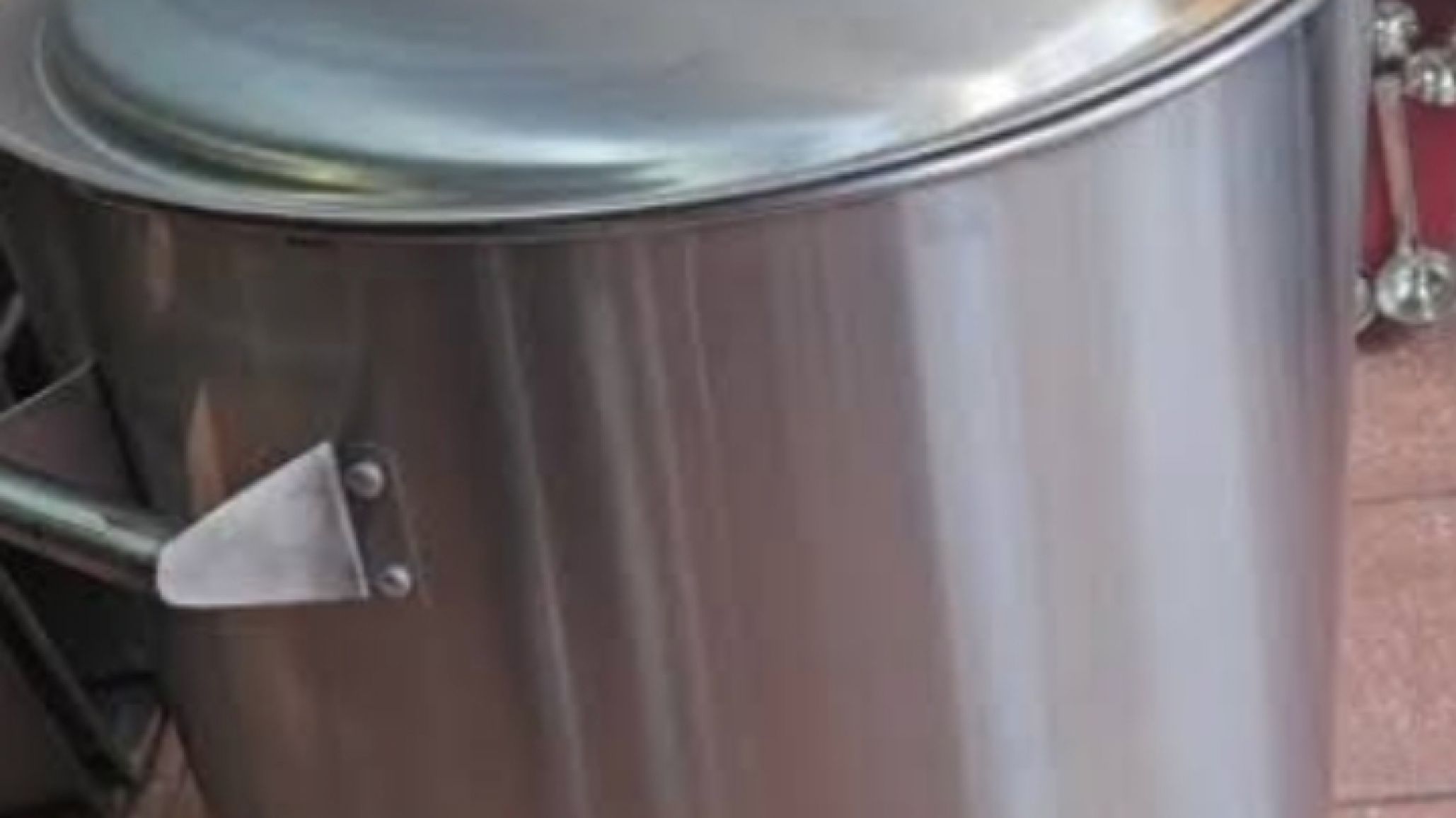 Comodoro: un merendero pide una olla de 100 litros para seguir cocinando