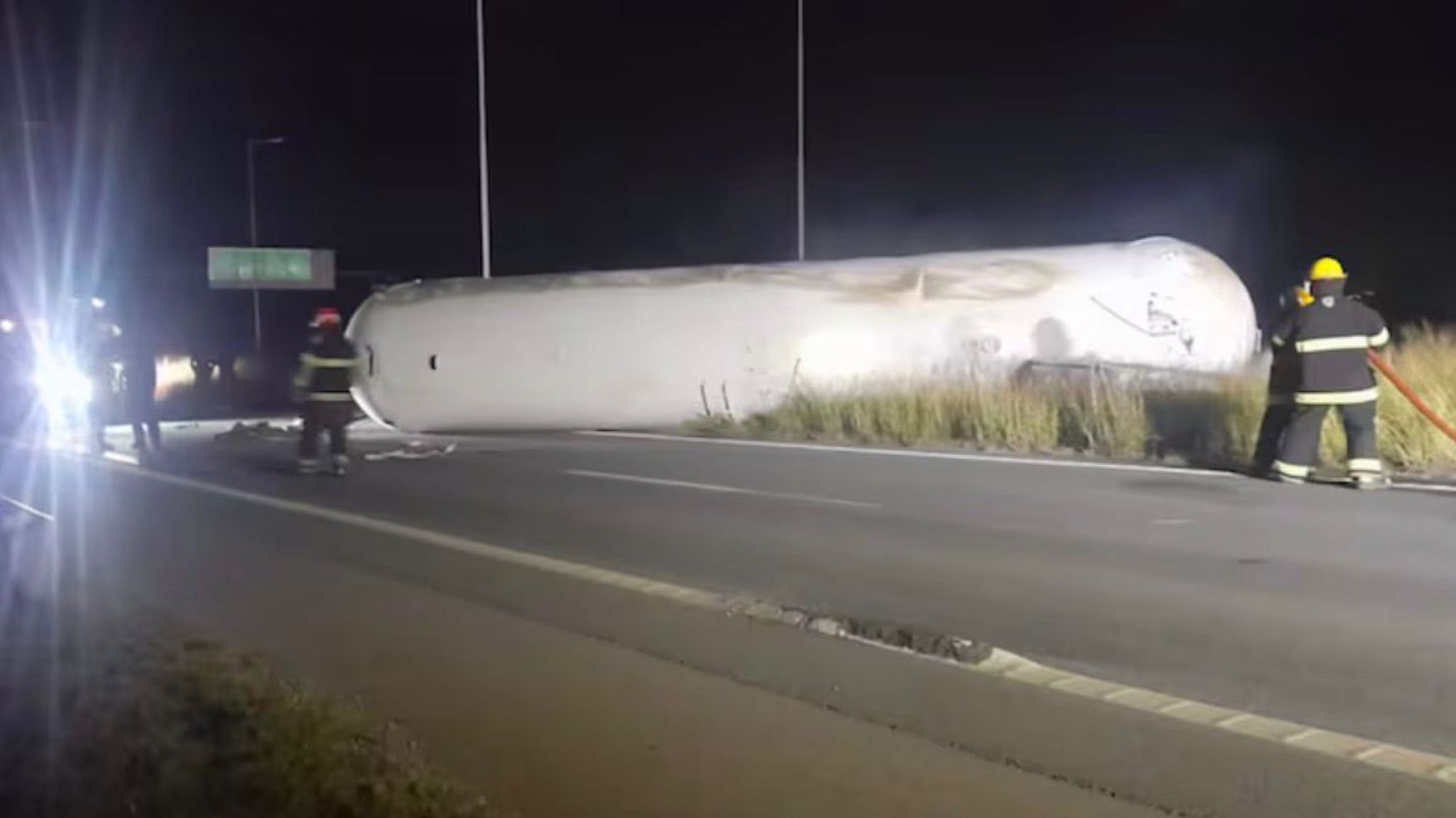 Trágico choque entre camiones en Córdoba: uno se incendió y murió un conductor