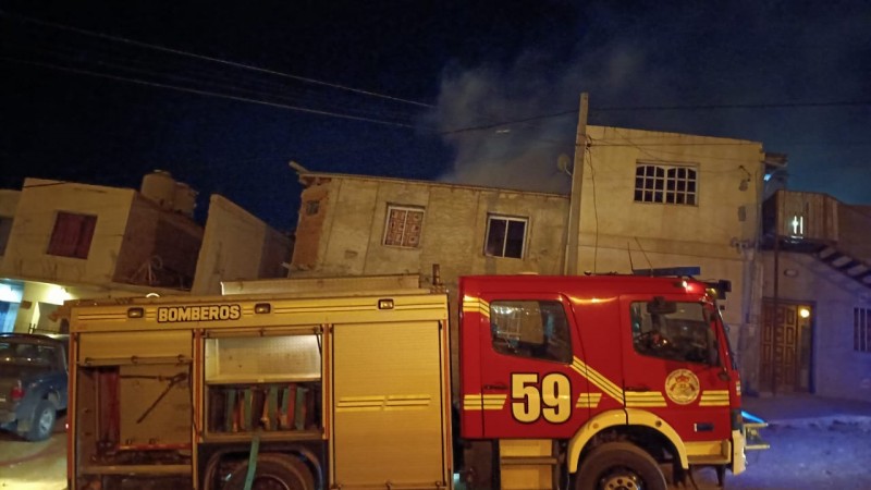 Comodoro: entró a ayudar a su hermana en un incendio y terminó en terapia intensiva