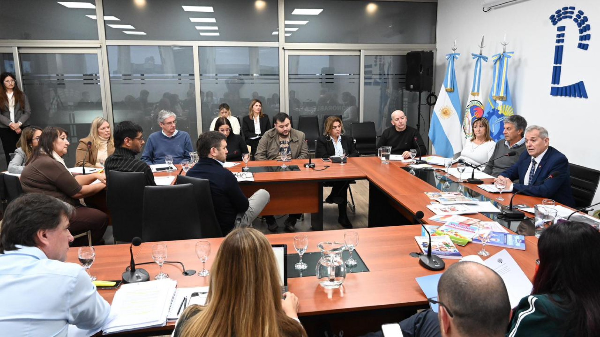 El ministro de Educación de la Provincia presentó en la Legislatura un balance de gestión y avances en materia educativa