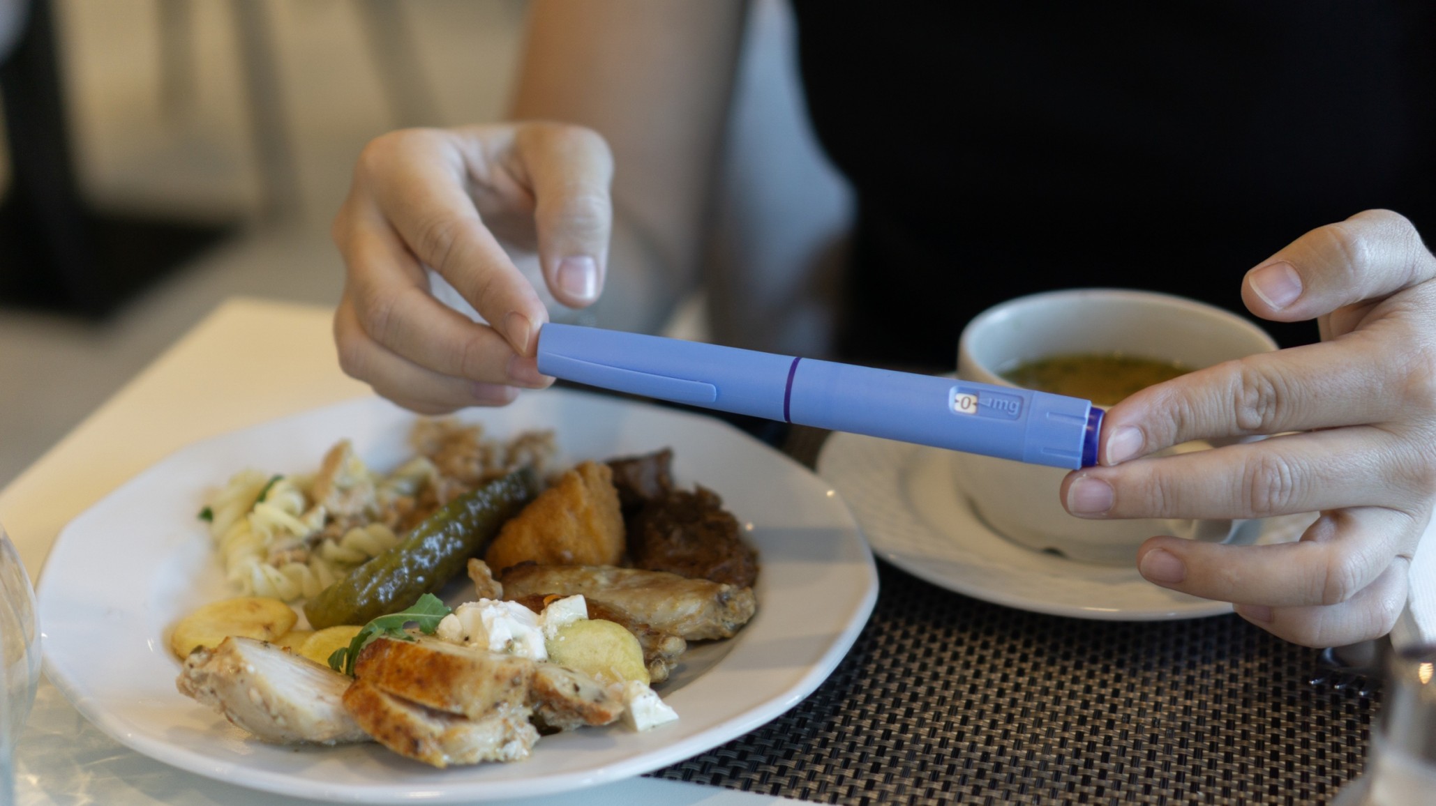 Salud y comida: Argentina se suma a la ola de genéricos para adelgazar y desploma la venta de alimentos