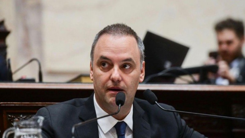 Adorni confirmó que no habrá compensaciones en los servicios y el tarifazo es incipiente