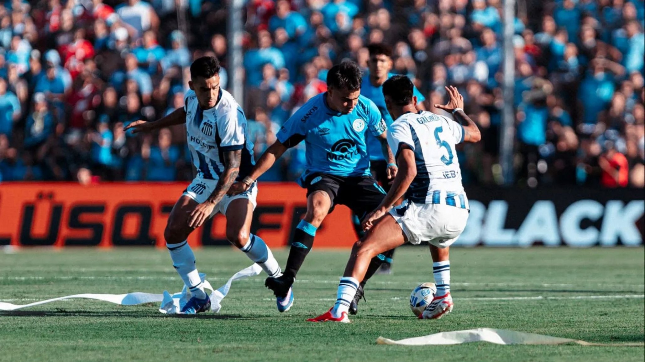 Córdoba se paraliza: Talleres y Belgrano juegan un clásico decisivo por el Torneo Apertura
