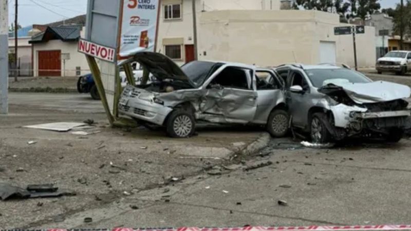 Tres personas hospitalizadas tras un fuerte choque en Caleta Olivia