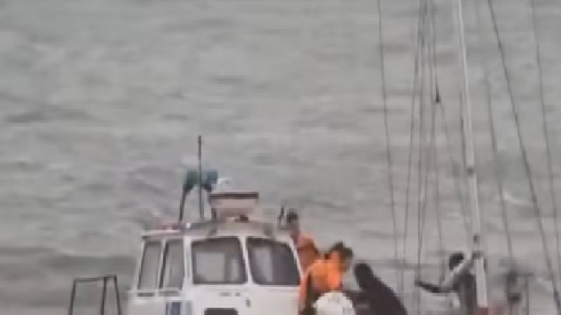 Un héroe en la costanera de Comodoro: un guardavidas fuera de servicio evitó una tragedia