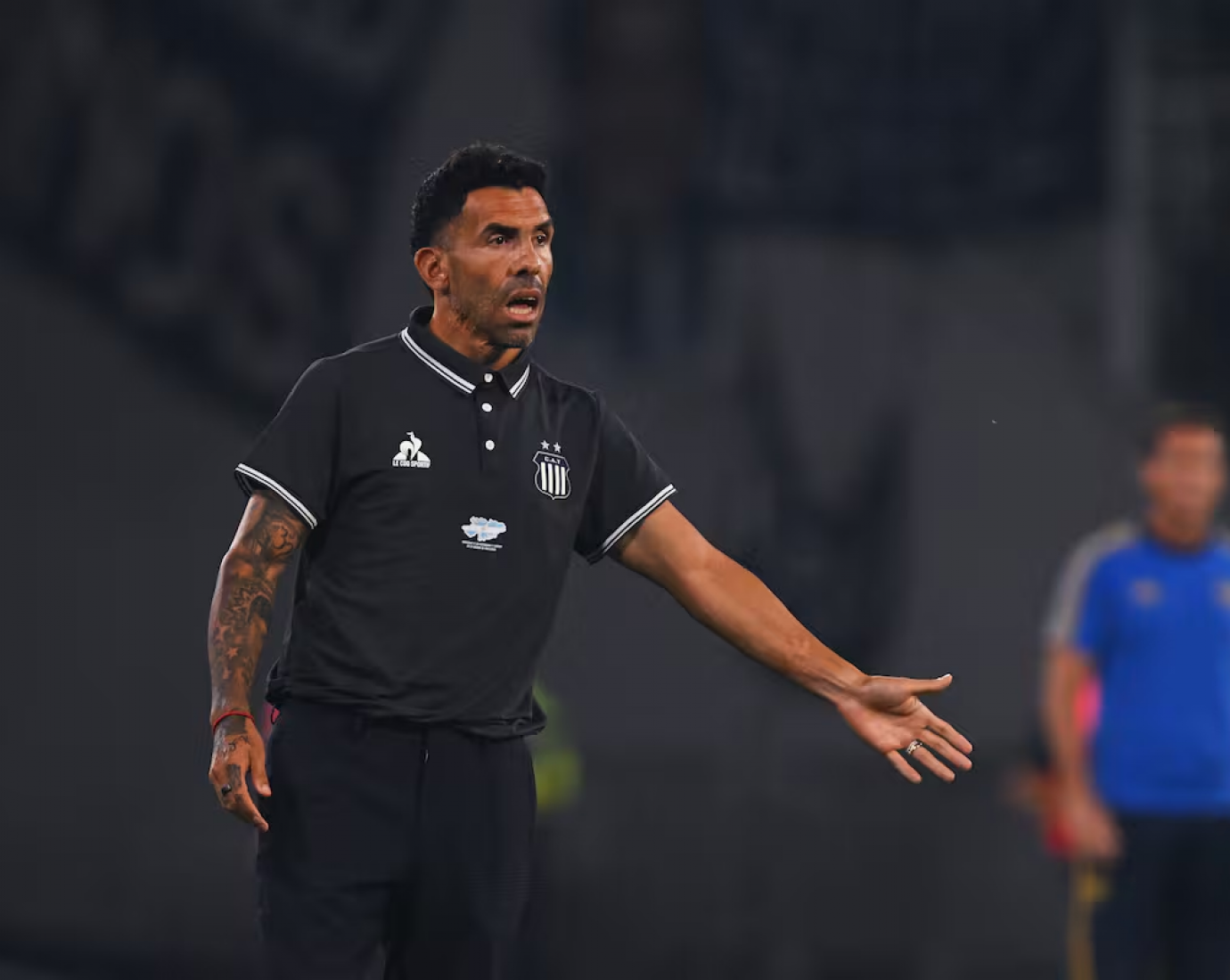 Carlos Tévez dejó de ser el entrenador de Talleres tras la eliminación ante Belgrano