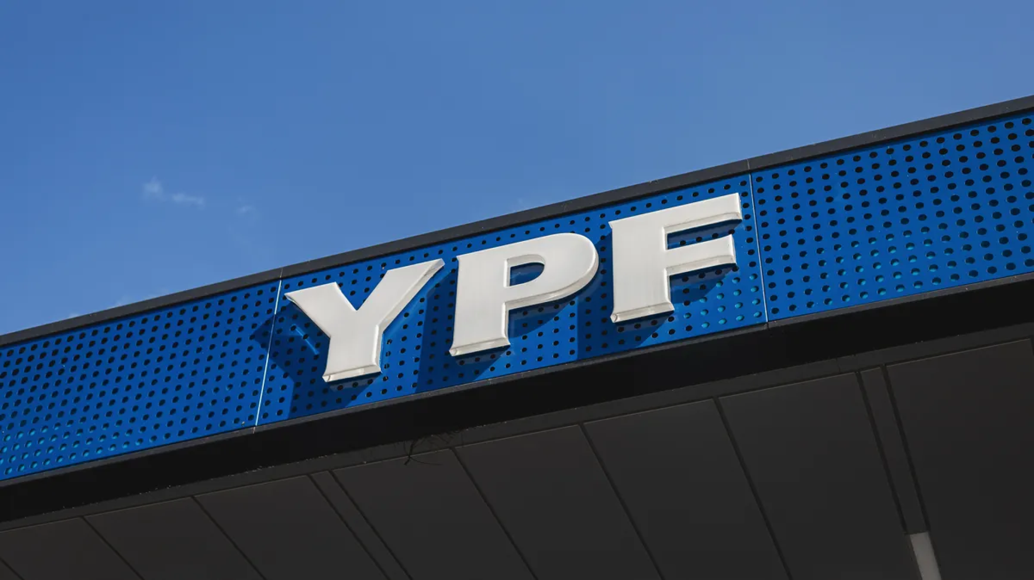 El Municipio de Comodoro envió una "carta abierta" a YPF pidiéndole que repare los pasivos ambientales luego de abandonar la ciudad