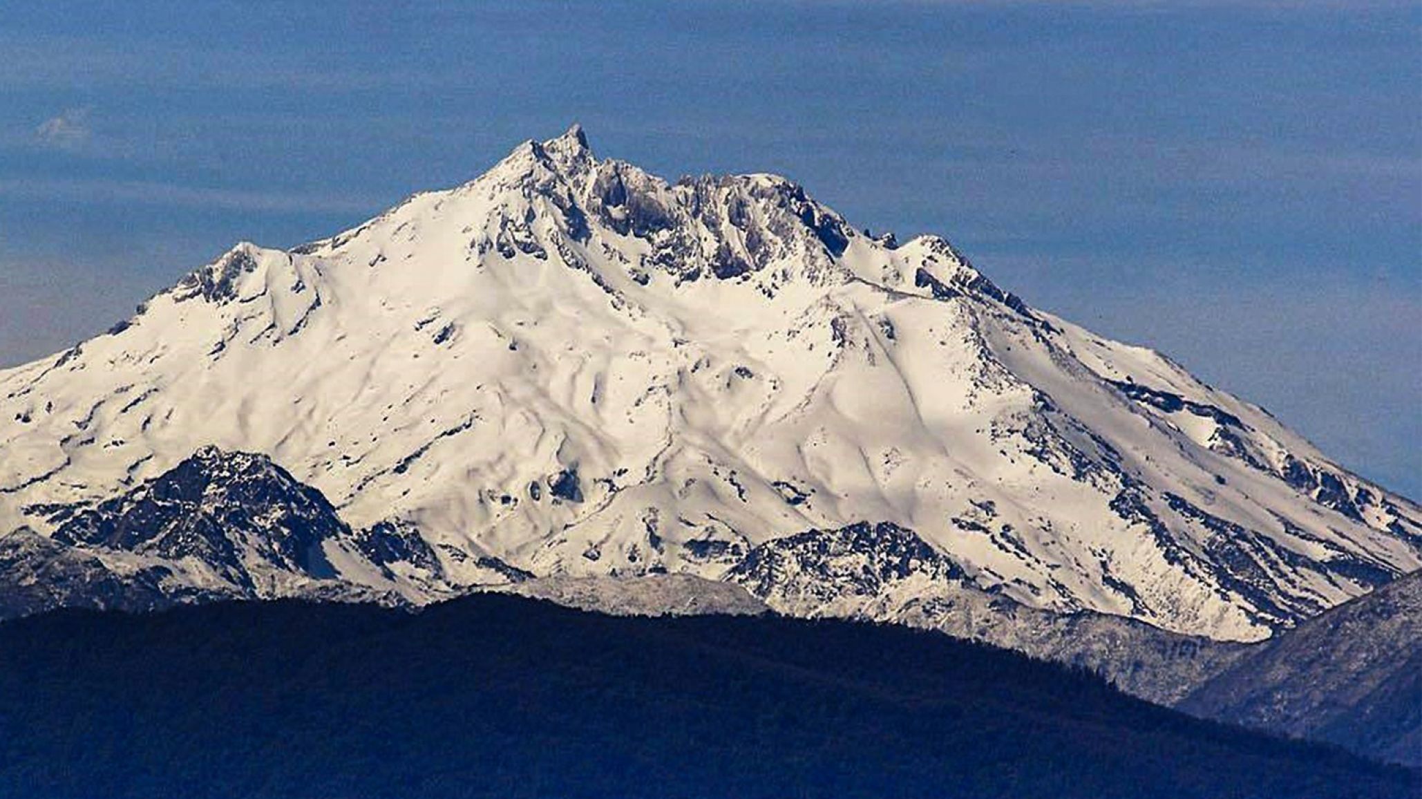 ¿Peligro en la Patagonia? Un volcán de Chile rompe su récord sísmico histórico
