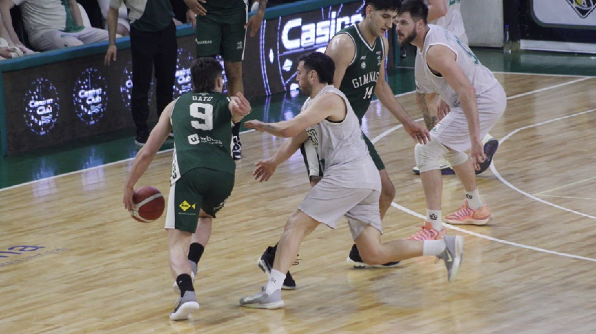 Gimnasia abrió las semifinales con un triunfazo ante Ferro