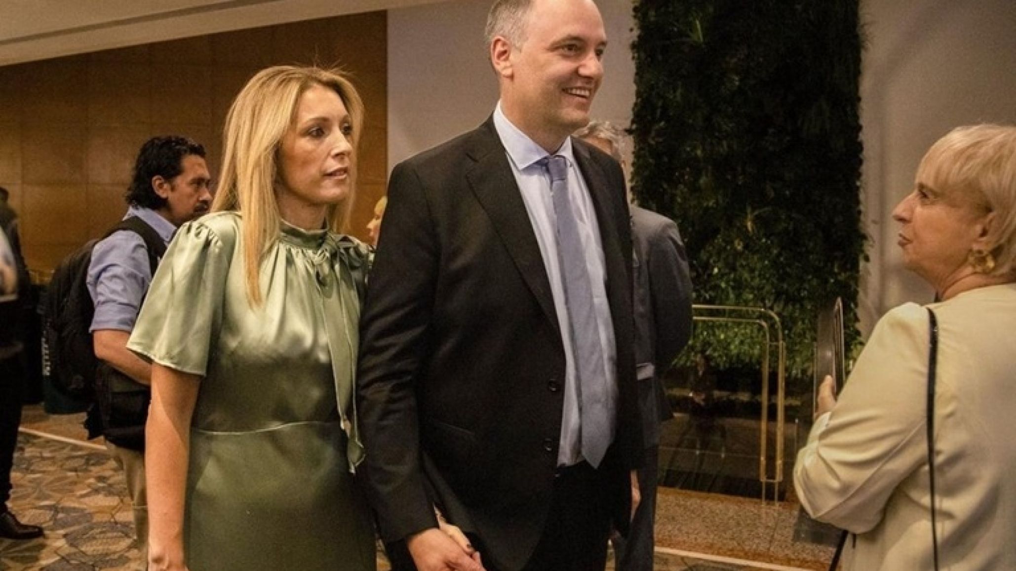 El costo de la "casta" familiar: Revelaron que Adorni y su esposa gastaron $85 millones con tarjeta en un solo año