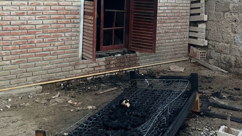 CALETA OLIVIA: UNA MUJER DE 85 AÑOS FALLECIÓ TRAS UN INCENDIO ACCIDENTAL OCURRIDO EN SU VIVIENDA
