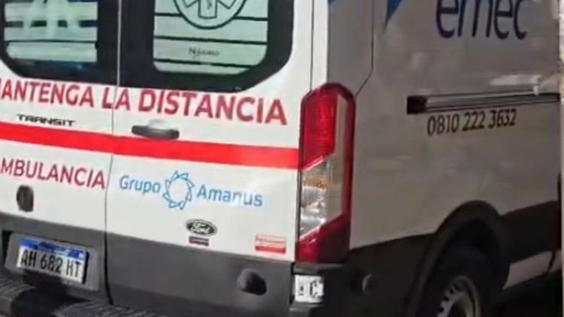 Una mujer sufrió una fuerte caída en pleno centro de Comodoro