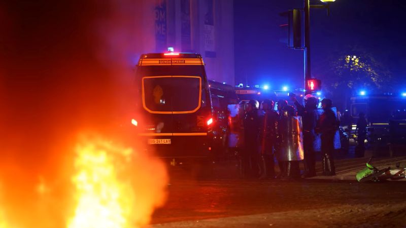 Disturbios en París tras la Champions del PSG: un muerto, más de 700 detenidos y fuertes destrozos