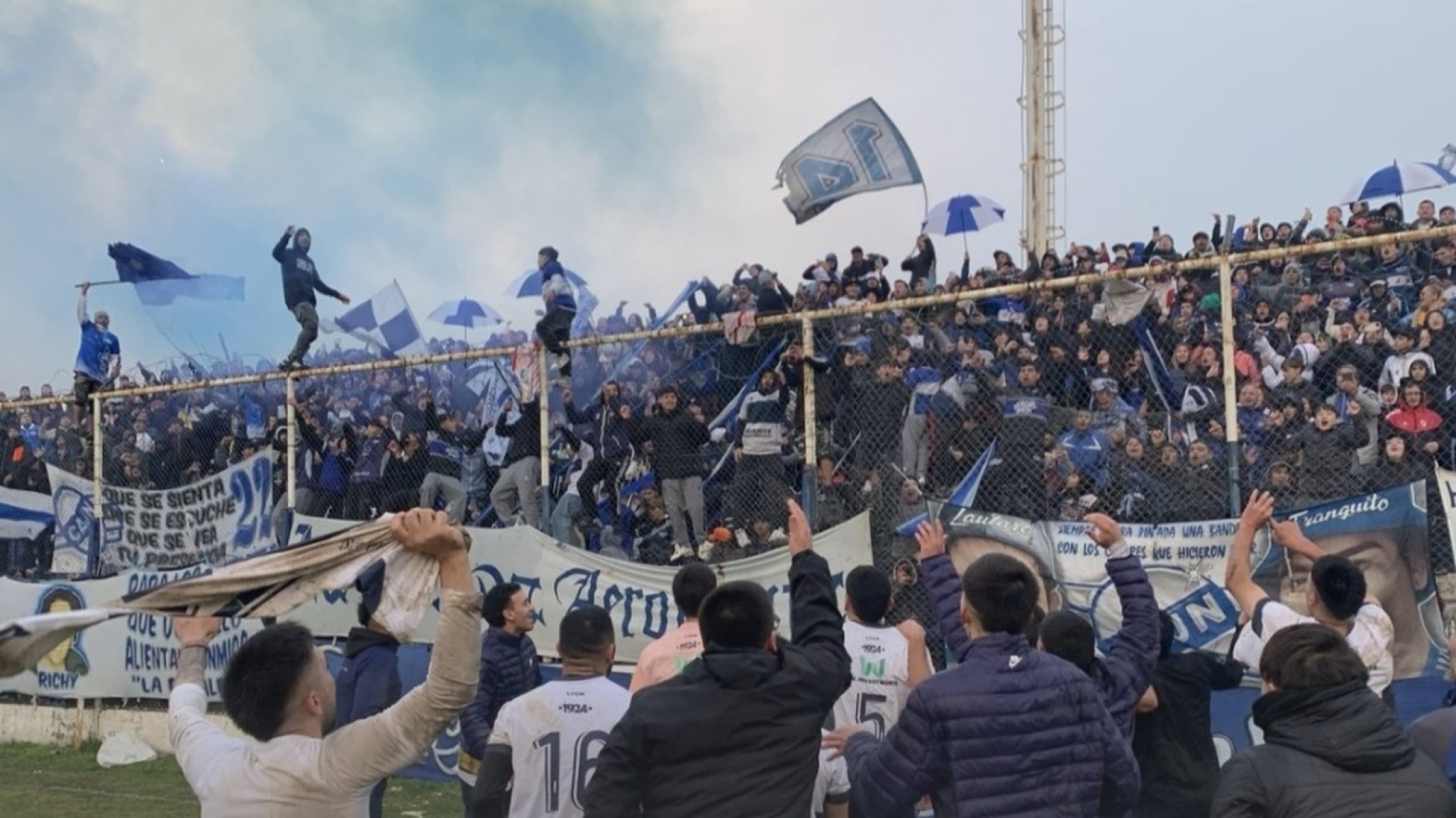 Con un gol sobre el final, Newbery derrotó a Huracán 2 a 1