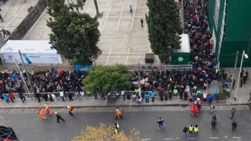 Axel Kicillof, sobre la despedida del Indio Solari: "Se está desarrollando en calma y en paz"