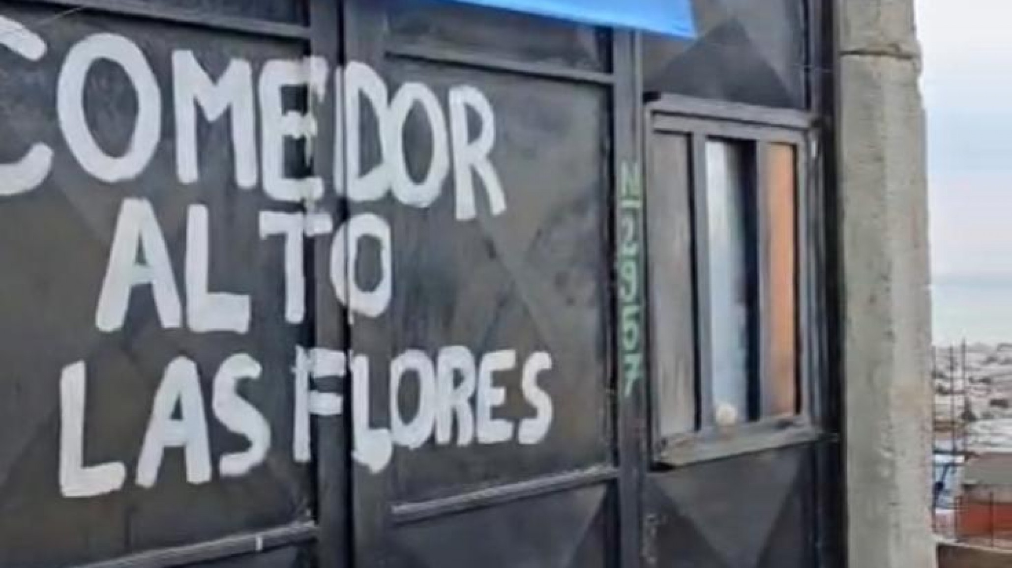 "Hay abuelos que hacen fila desde las 11 para asegurarse un plato de comida": la dramática situación de un comedor en Alto Las Flores