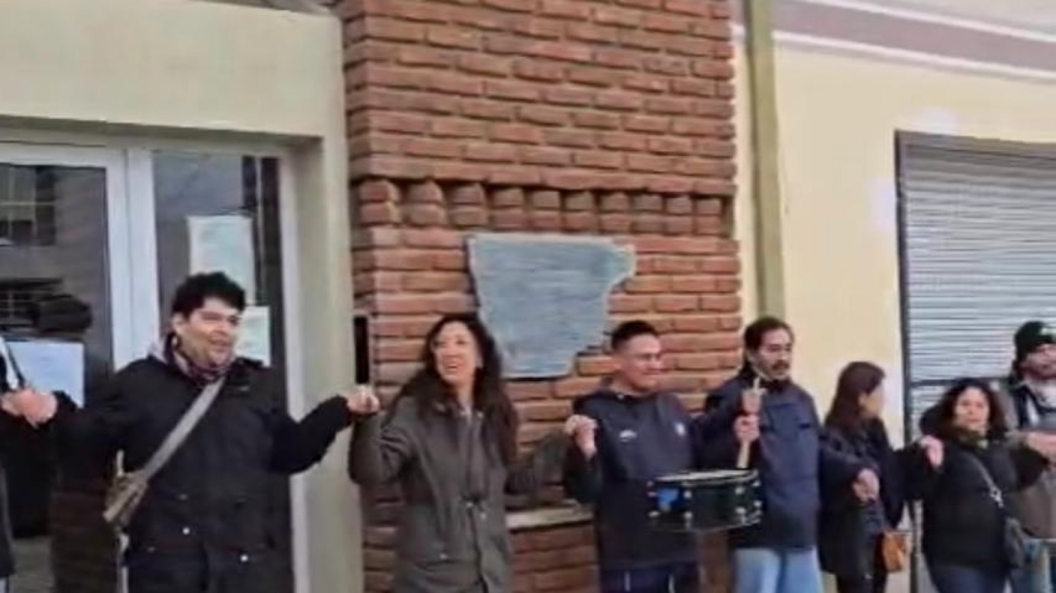 "Los chicos no pueden seguir perdiendo actividades": el reclamo de las familias del Centro de Día