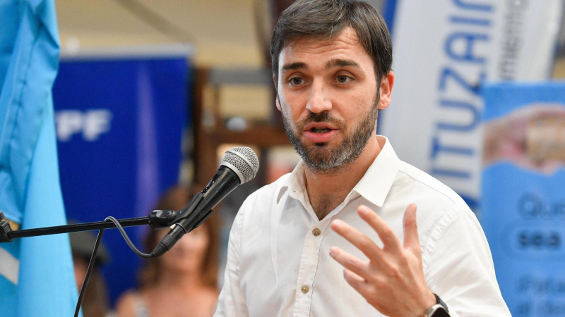 Ignacio Torres avanza con un plan para refinanciar deudas de tarjetas con tasas blandas e incluso tasa cero