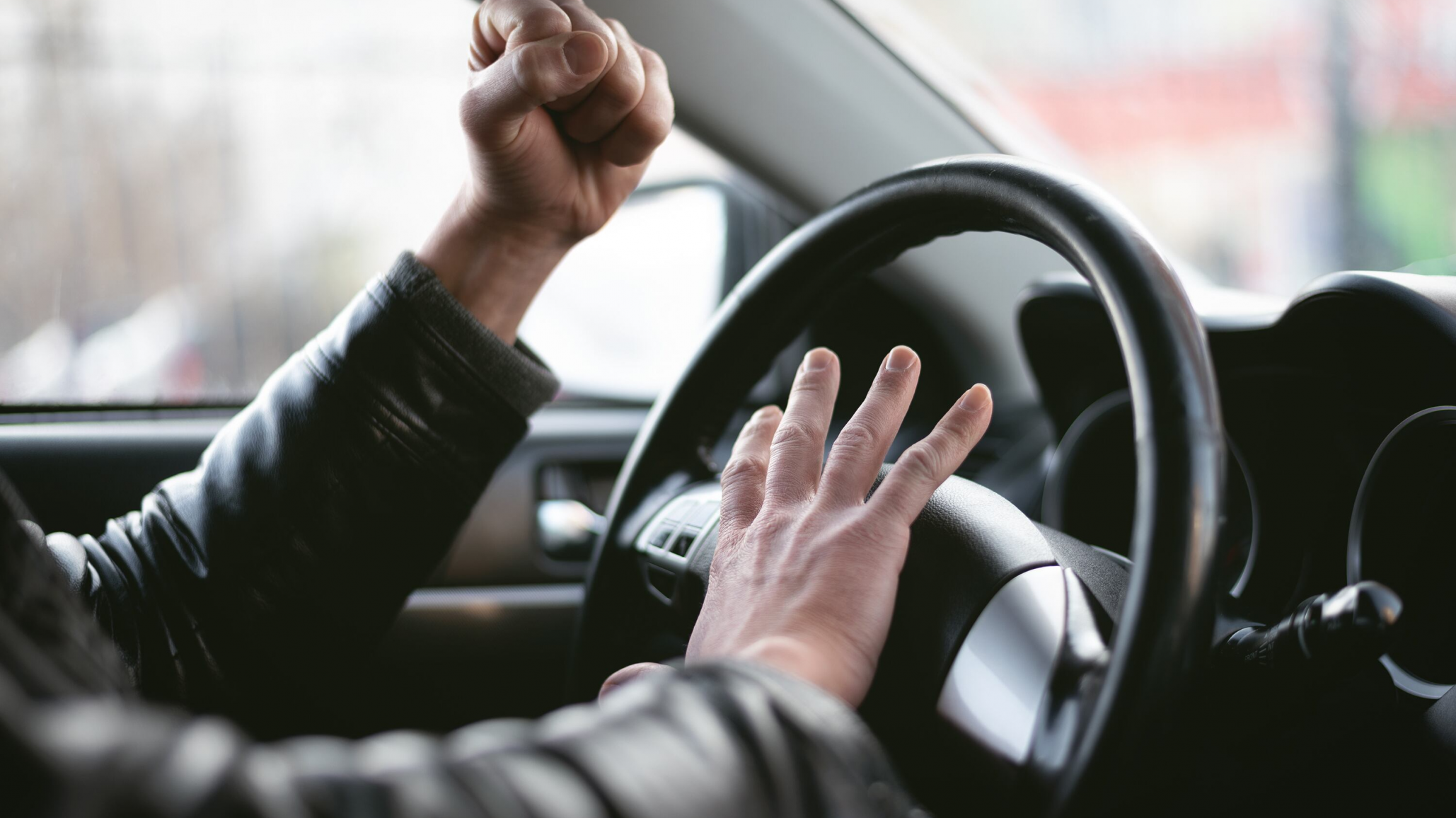 Lanzaron una línea de WhatsApp para denunciar conductas peligrosas al volante