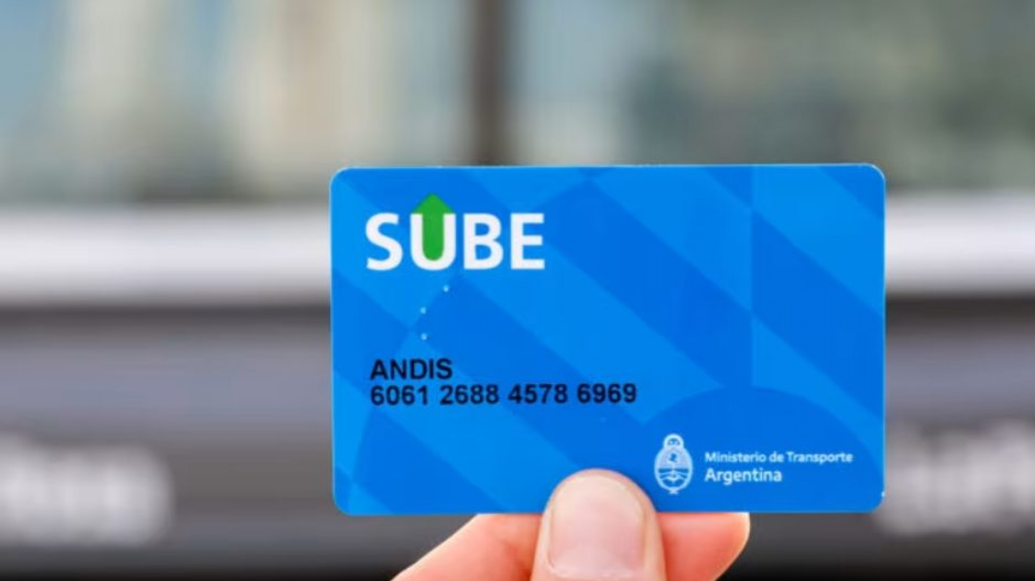 Las personas con discapacidad podrán viajar con SUBE sin presentar el CUD