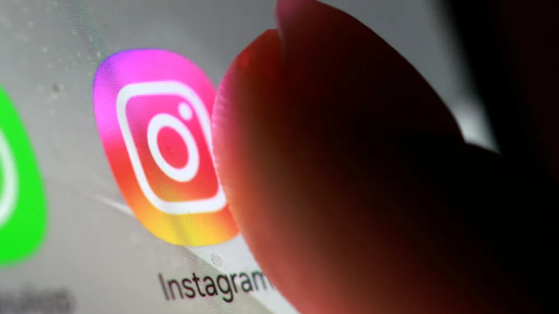 Usuarios de todo el mundo reportan una caída masiva de Instagram y Facebook