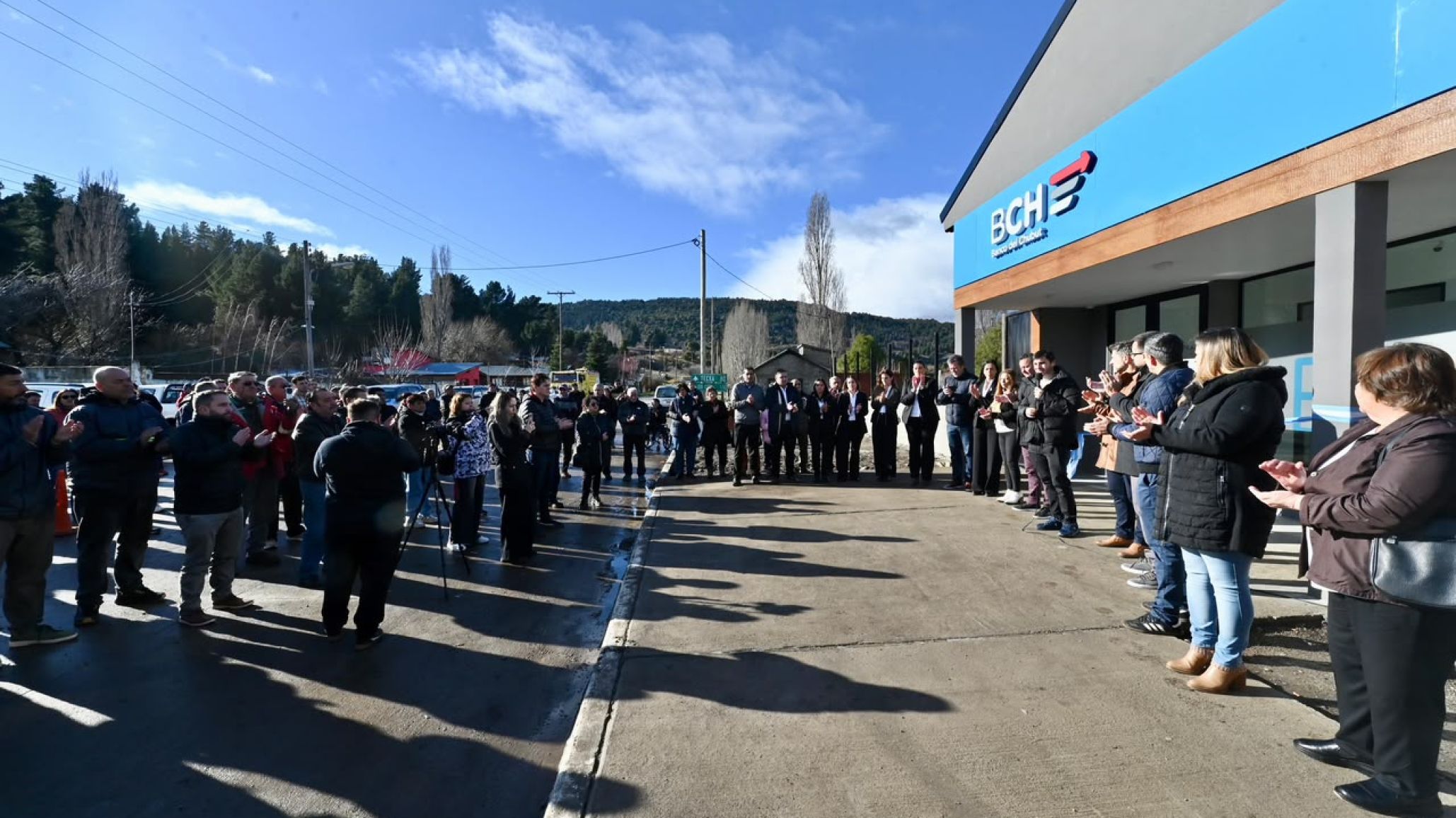 Se inauguró la nueva sucursal del Banco del Chubut en Corcovado