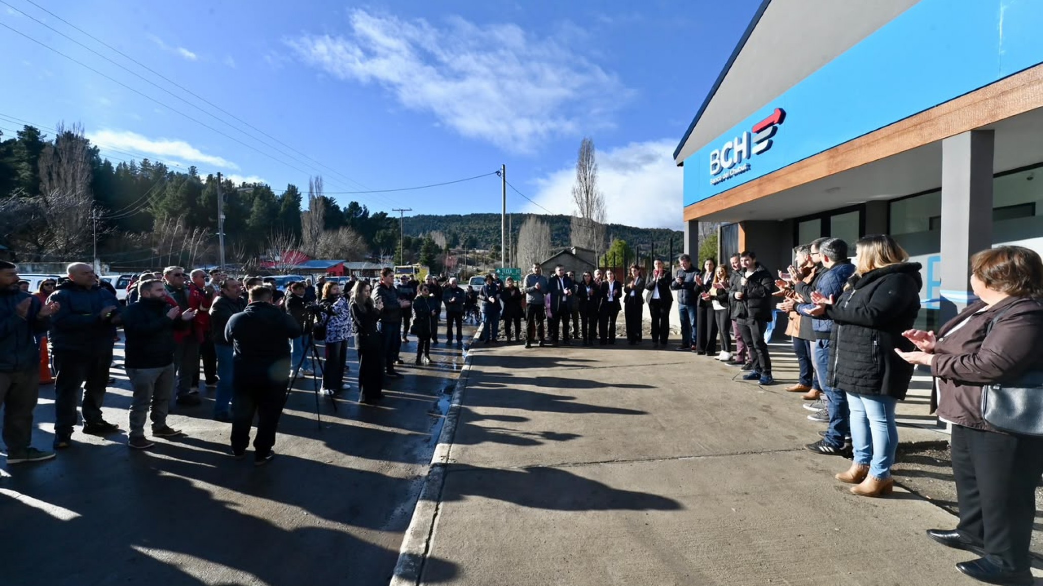 Se inauguró la nueva sucursal del Banco del Chubut en Corcovado