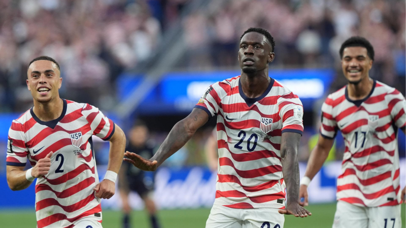 Estados Unidos goleó 4-1 a Paraguay en su debut y arrancó con fuerza en el Mundial