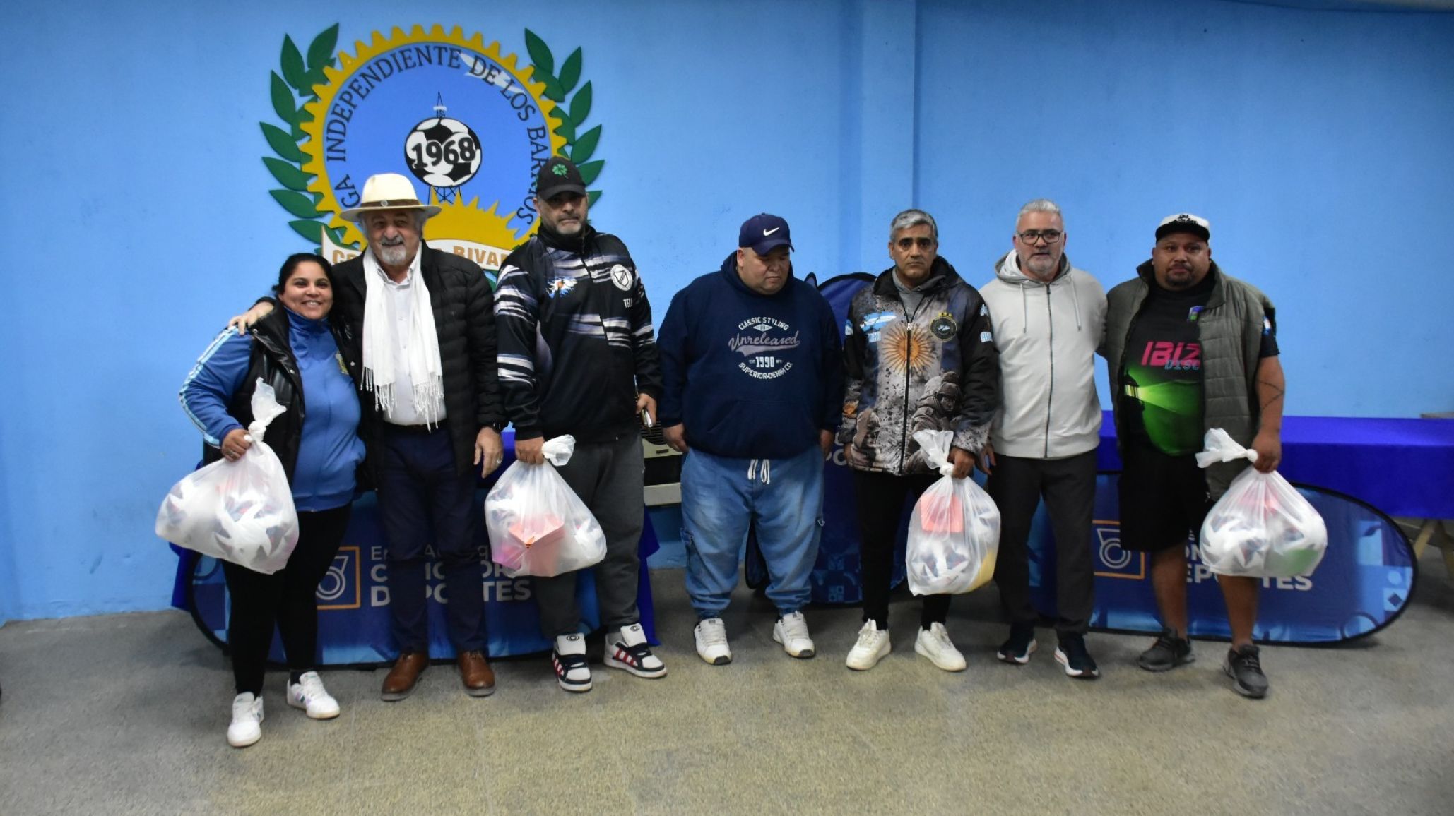 Comodoro: el Municipio entregó materiales deportivos a la Liga Independiente de los Barrios