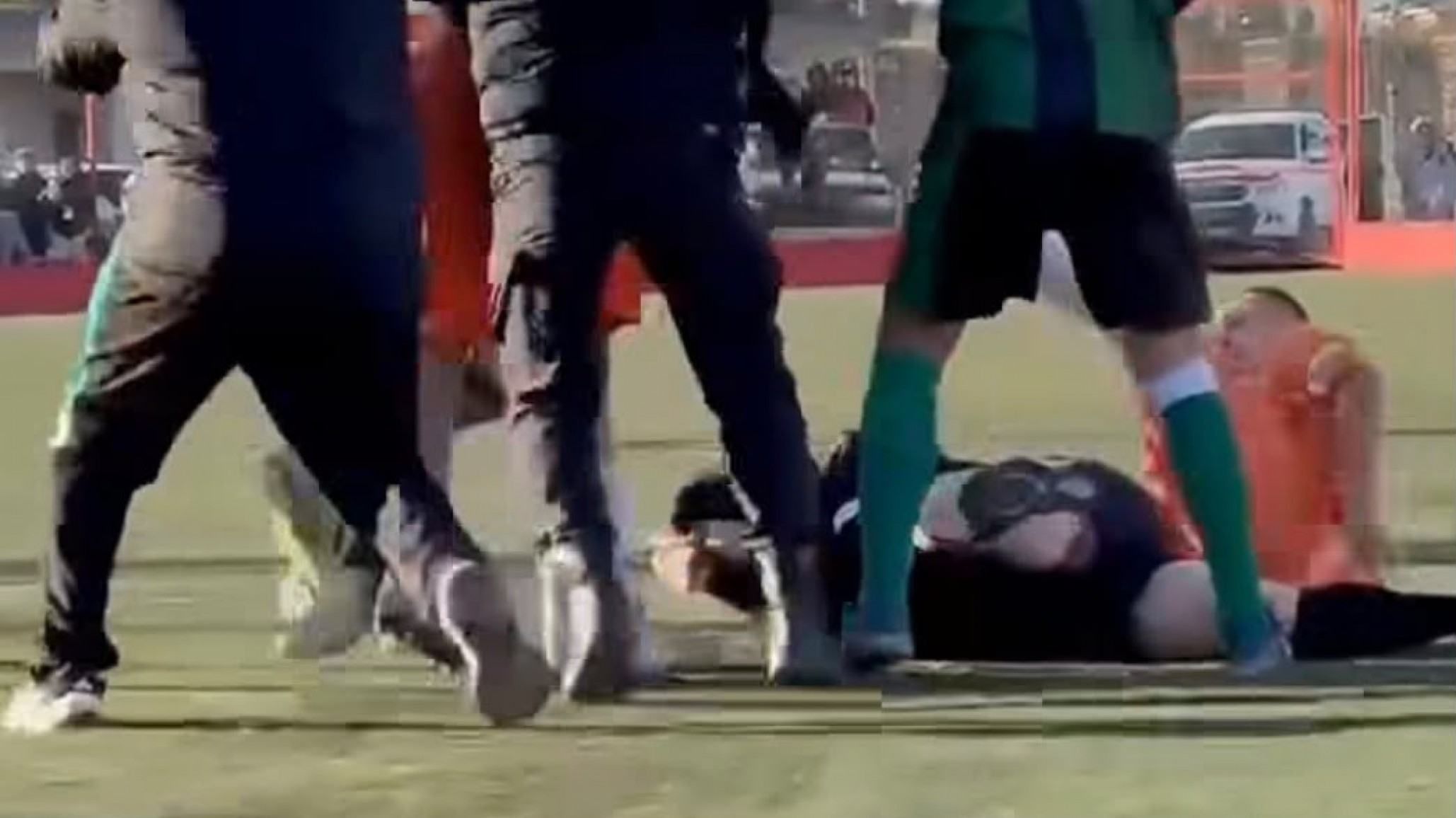 Suspendieron una semifinal en Santa Cruz tras la agresión de un jugador al árbitro