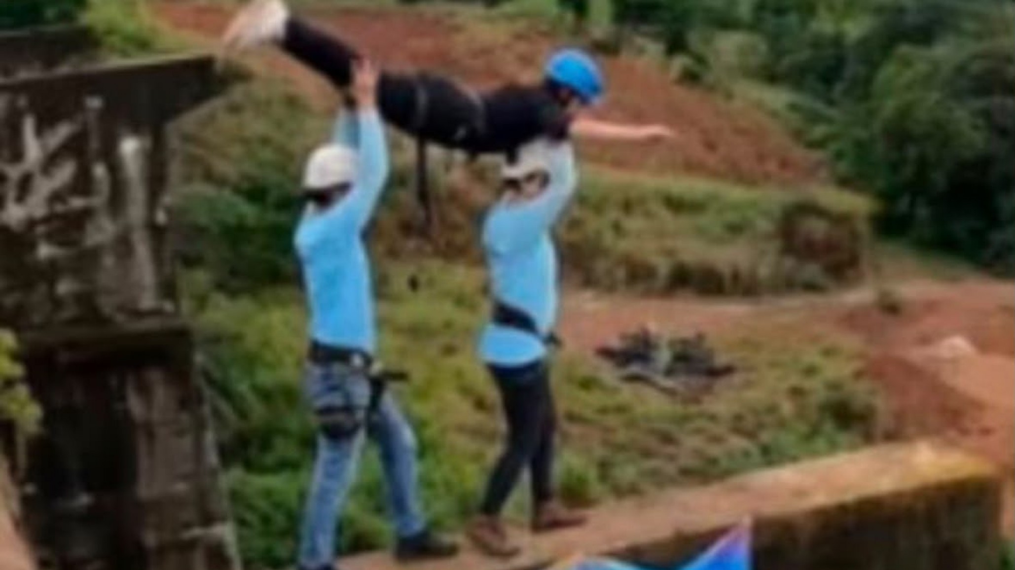 "Solo me queda dolor": el desgarrador mensaje de la madre de la joven que murió en un salto de bungee