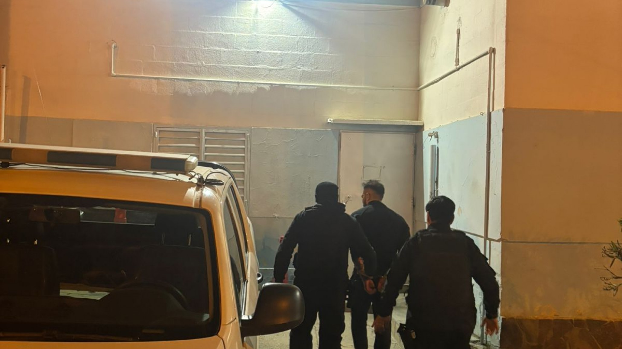 Una mujer se refugió en la casa de una vecina tras ser agredida por su pareja