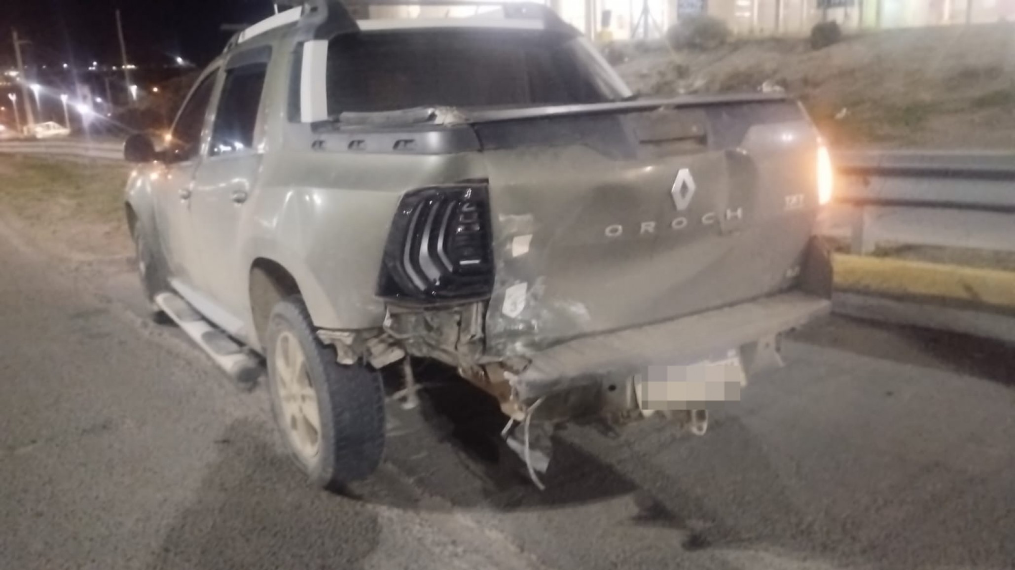 Accidente: una camioneta y un auto chocaron en la Ruta 3